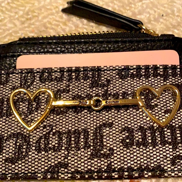 ❌SOLD❌ Juicy Couture NWT Yellow Gold Heart ♥️ Key Chain/Heart Cardholder - Picture 2 of 8